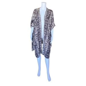 Angie Animal Print Open Front Kimono Tunic Medium Lightweight